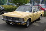 Ein Opel Admiral 2.8 S, Baujahr 1976, mit 2800 cm� Hubraum, sechs Zylindern und 140 PS steht beim Bitburg Classic 2012.