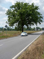 Ein Porsche Porsche 911 der Generation 964 ist in Heddesheim bei der ADAC Deutschland Klassik 2025 zu sehen. Die Aufnahme entstand am 26. Juli 2025.